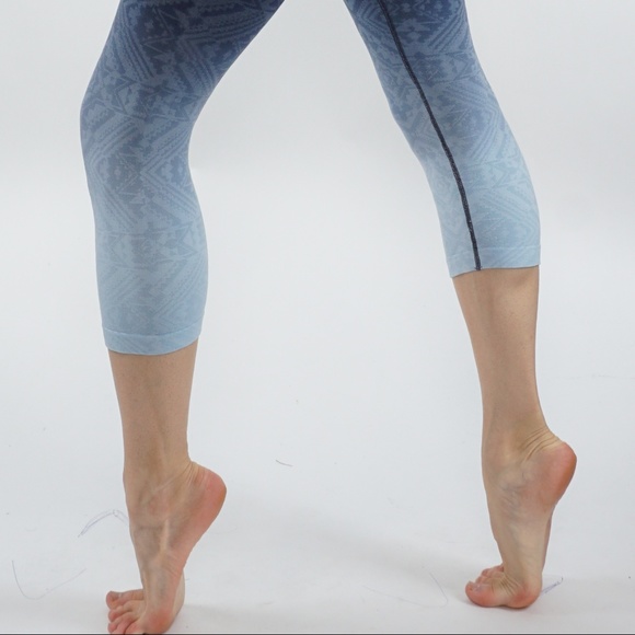 Ombre leggings, comfortable with cute print design - Picture 3 of 4